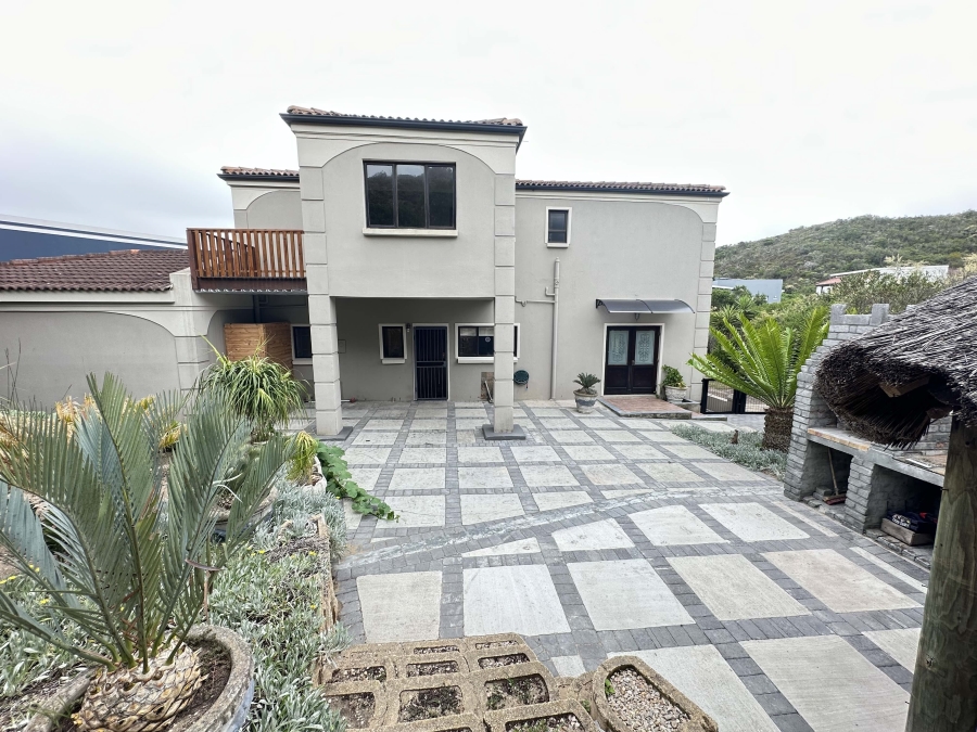4 Bedroom Property for Sale in Cola Beach Western Cape